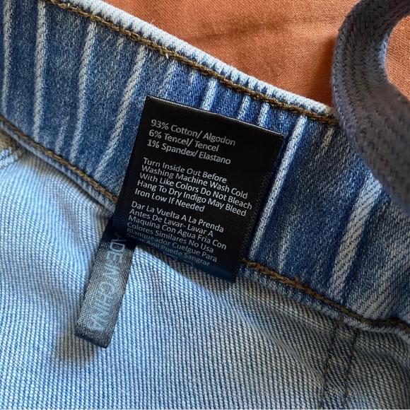 Risen | Mid Rise Jogger Flare Jeans Drawstring Light Wash - Picture 13 of 13